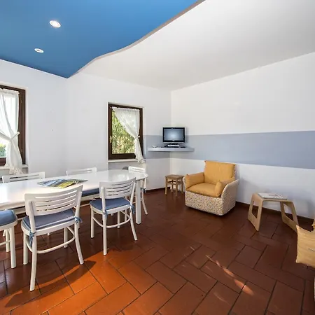 Apartamento Villaggio Paolette 2 *