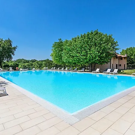 Apartamento Villaggio Paolette 2 *